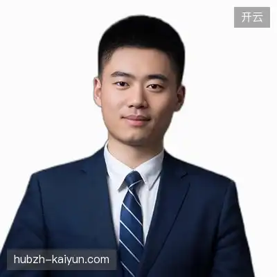 冯英